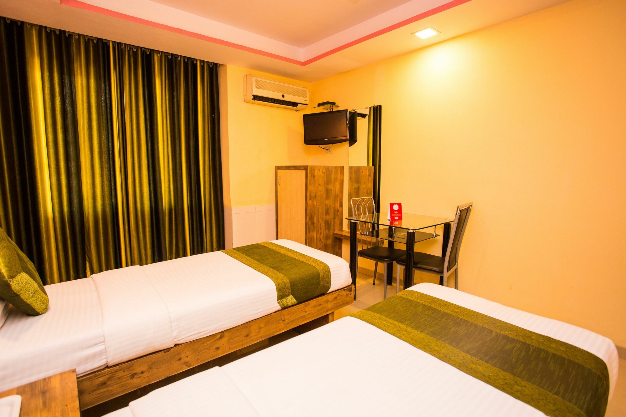 Oyo 8760 Hotel Arma Residency Bombay Exterior foto
